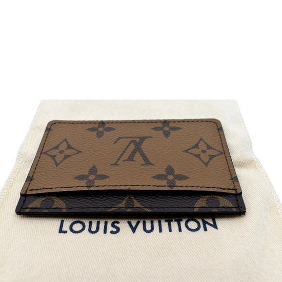 aksesoris dompet Louis Vuitton Card Holder Monogram Reverse Chip