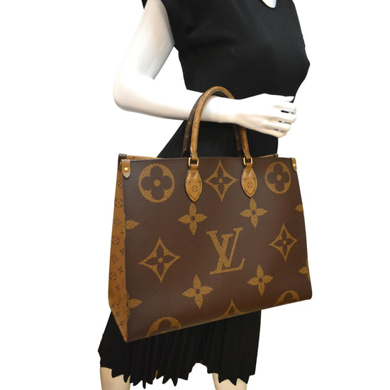 LOUIS VUITTON Onthego GM Giant Monogram Canvas Tote Shoulder Bag Brown