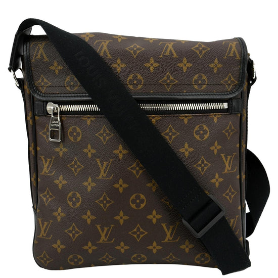 Louis Vuitton Bass PM messenger bag 