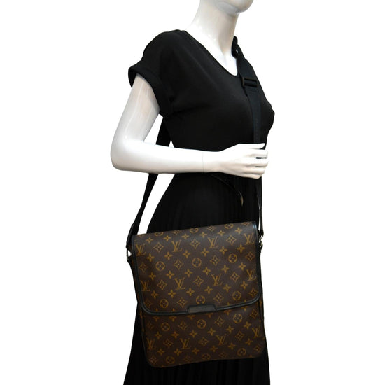 Louis Vuitton Brown Monogram Macassar Bass MM Cloth ref.654633 - Joli Closet