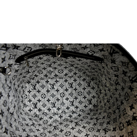 FWRD Renew Louis Vuitton Monogram Jacquard Denim Neverfull MM Tote Bag in  Grey