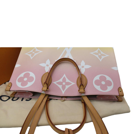 Louis Vuitton Pool Onthego GM Monogram Shoulder Bag