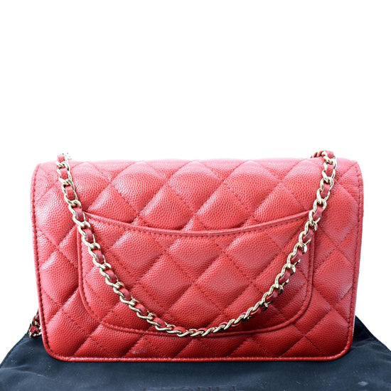 Wallet on chain leather crossbody bag Chanel Red in Leather - 21638682