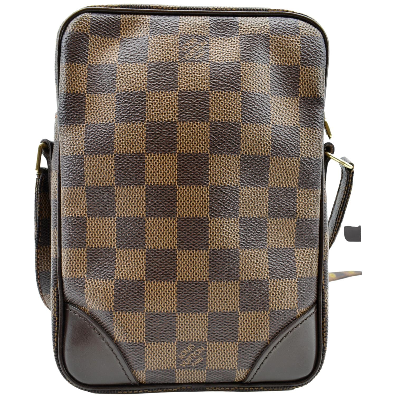 Louis Vuitton Damier Azur Pochette Eva Crossbody Bag Sophie 131lvs77