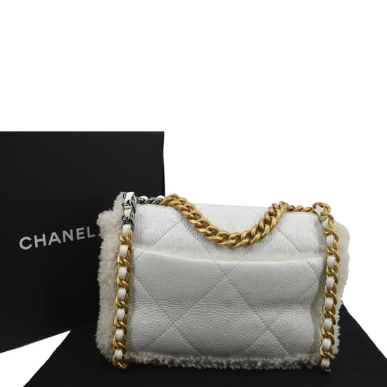 Chanel 19 leather handbag Chanel White in Leather - 18311983