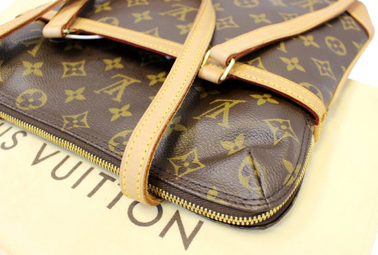 LOUIS VUITTON Monogram Sac Coussin GM 1198058