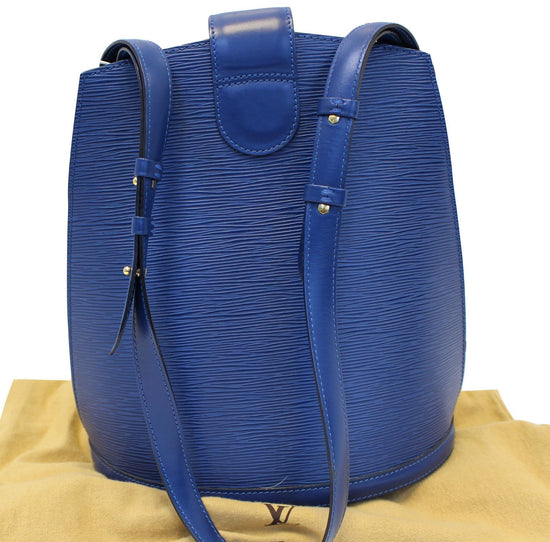 Sold at Auction: Louis Vuitton Blue Epi Cluny Shoulder Bag, with a golden  brass circular clasp and flap, opening to a large blue suede interior with