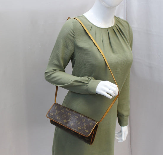 Authenticated Used Louis Vuitton Shoulder Bag Pochette Twin Brown Monogram  M51852 Canvas Nume FL1000 LOUIS VUITTON Clutch 2way Flap Women's LV 