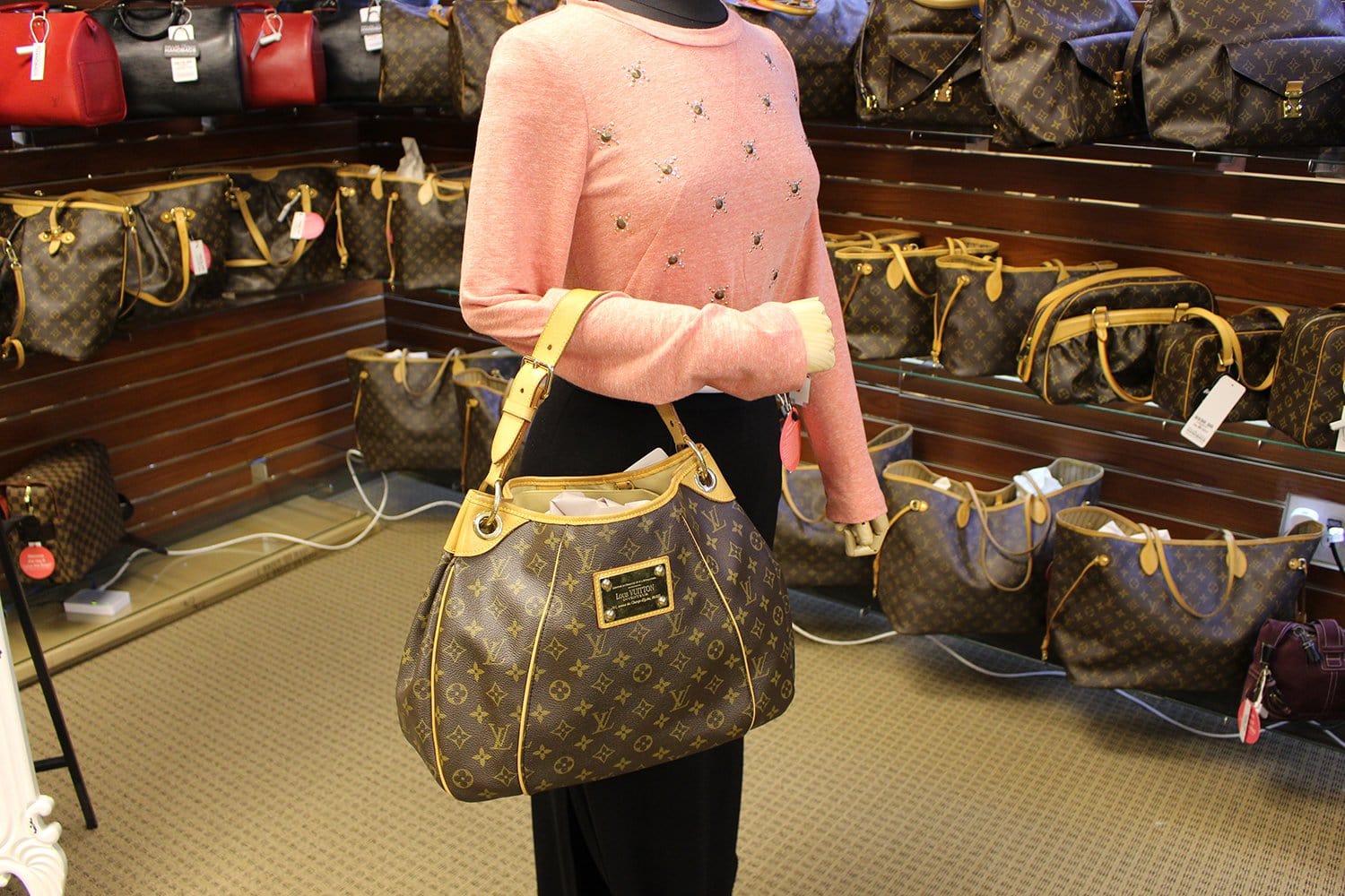 Louis Vuitton Vintage Monogram Galleria Bag For Sale at 1stDibs