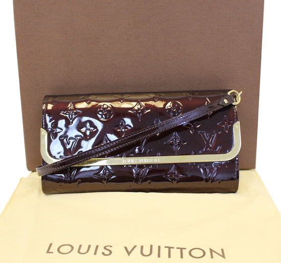 Louis Vuitton Amarante Monogram Vernis Rossmore MM Clutch