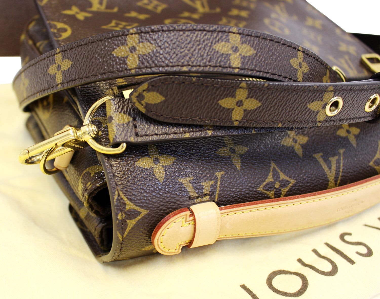 LOUIS VUITTON Monogram Canvas Metis Pochette Crossbody Bag