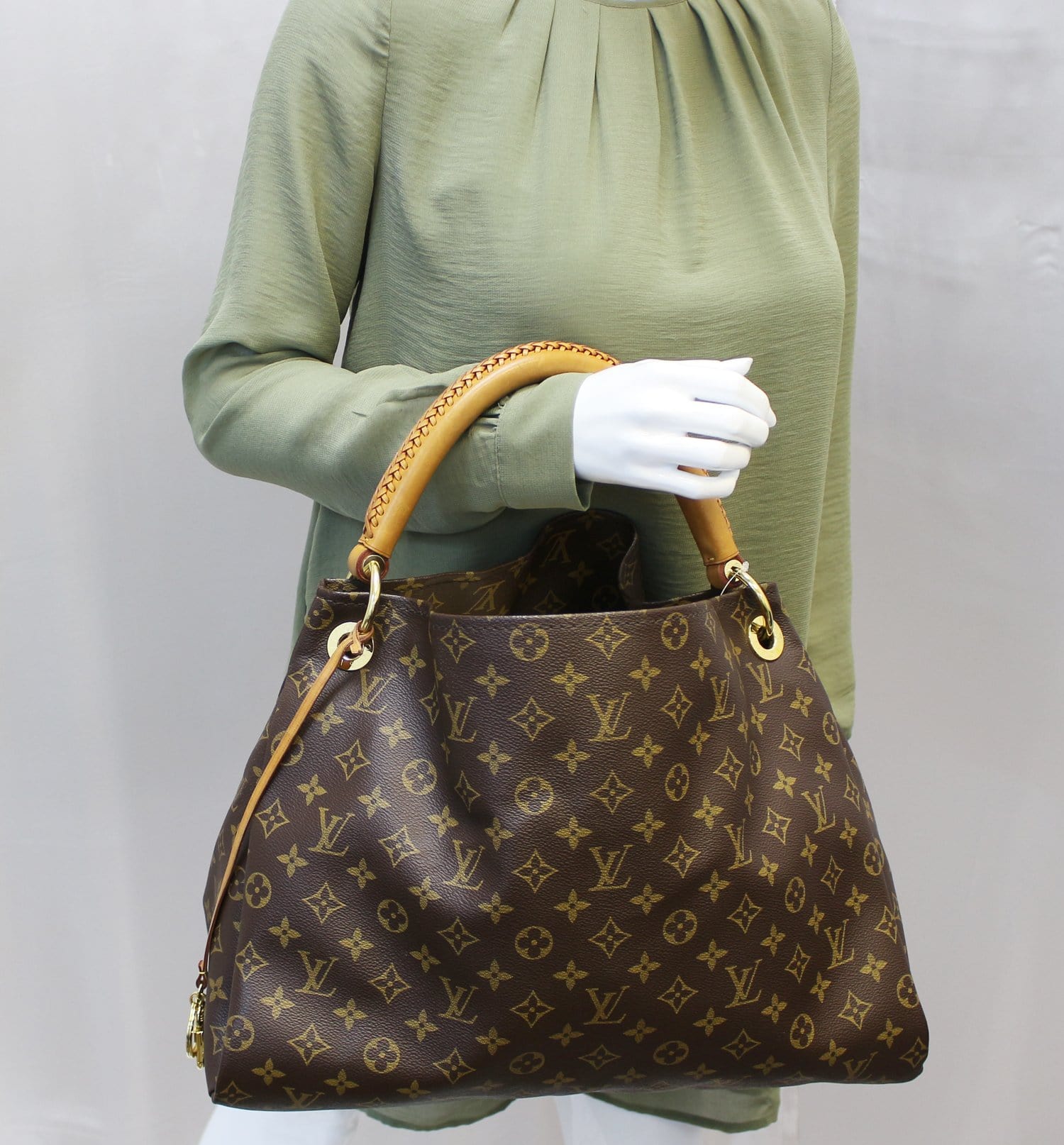 Authentic LOUIS VUITTON Artsy MM Monogram Canvas Tote Handbag E3646