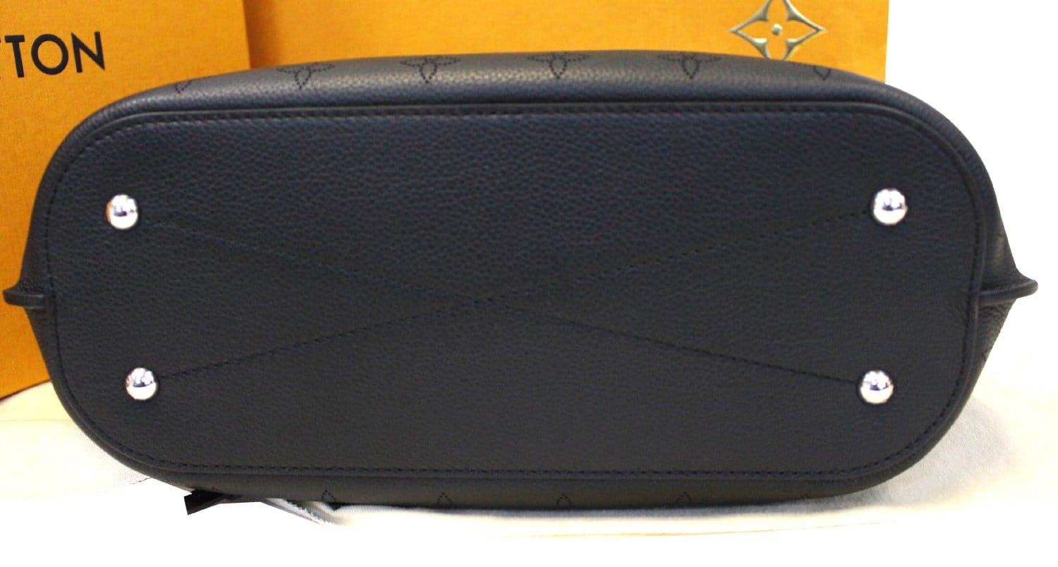 Louis Vuitton Girolata Mahina Noir M54402 -USED- P120