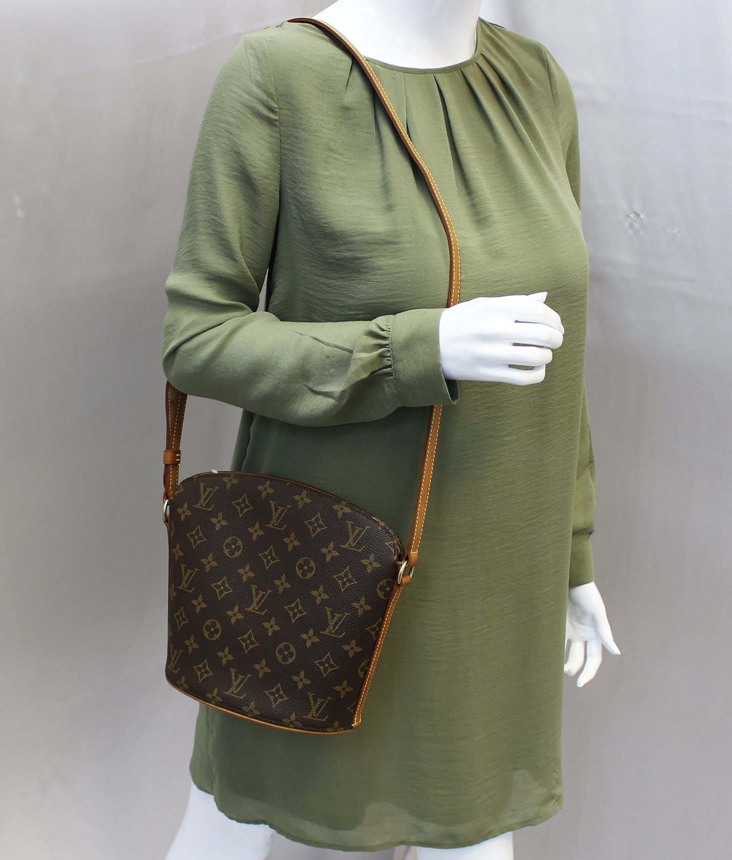 Authentic LOUIS VUITTON Monogram Canvas Drouot Brown Shoulder Bag E358