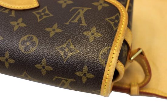 Louis Vuitton Monogram Canvas Sologne QJB0E74J0B110