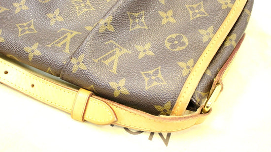 LOUIS VUITTON Monogram Menilmontant MM 35383