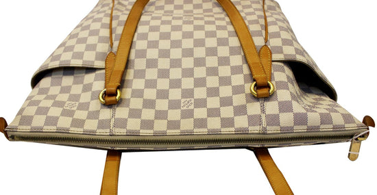 ViaAnabel - 🤍Louis Vuitton Damier Azur Totally GM Bag ▪️This stylish tote  is finely crafted of Louis Vuitton signature damier canvas in azure blue in  the largest size. ▪️The bag feature vachetta