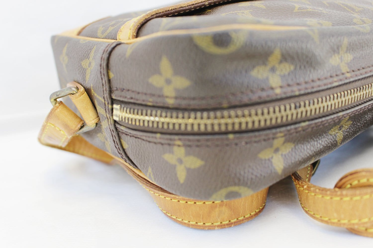 LOUIS VUITTON Monogram Canvas Trocadero 27 Crossbody Bag - 20% Off