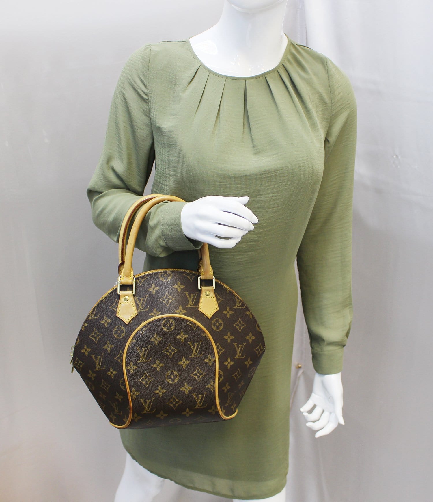 LOUIS VUITTON Monogram Ellipse PM Handbag - 20% Off