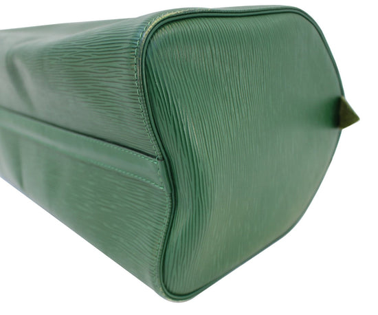 Speedy leather handbag Louis Vuitton Green in Leather - 34225222