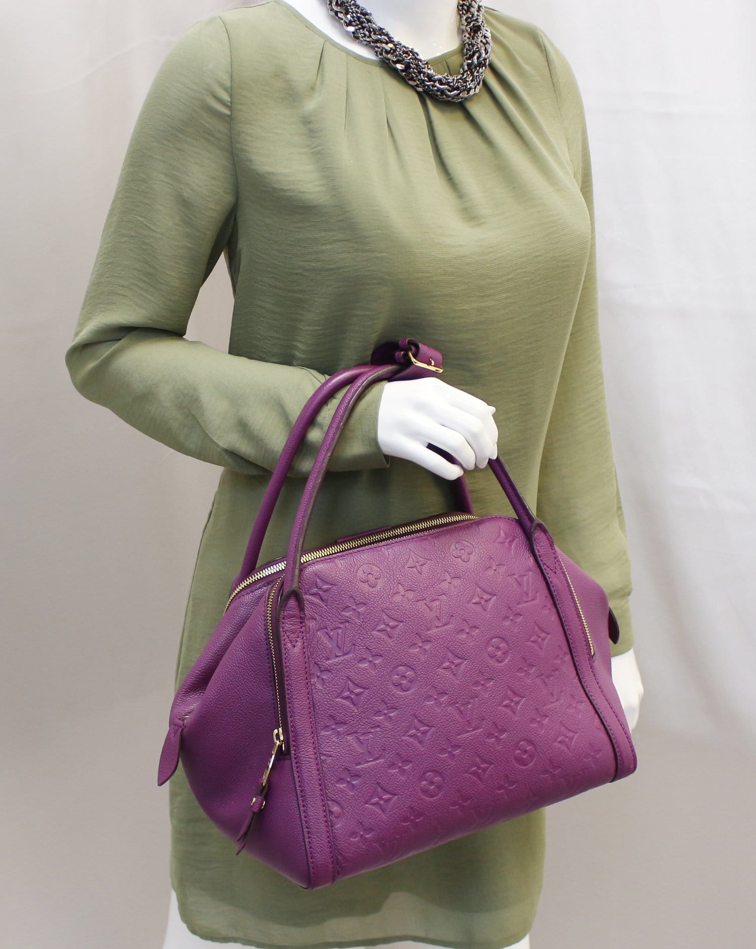 LOUIS VUITTON Marais MM Amethyste Monogram Empreinte Bag