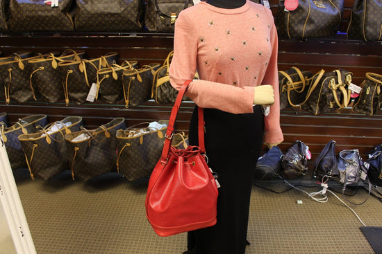 Louis Vuitton Epi Castillian Red Noe Shoulder Bag