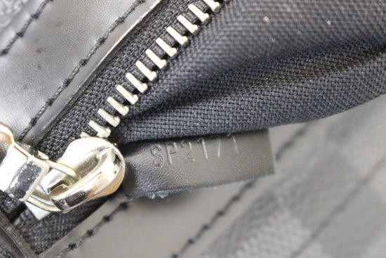 LOUIS VUITTON Damier Graphite Daniel MM Messenger Bag — Vicki's Secret