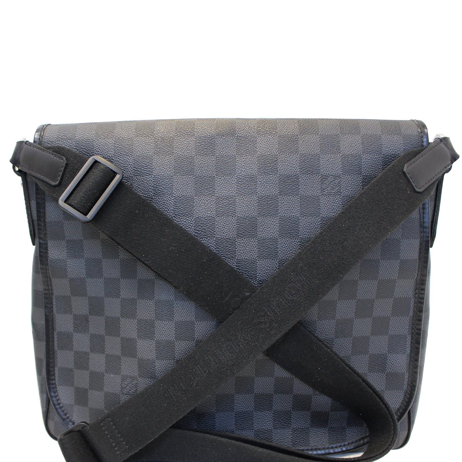 Louis Vuitton Lv messenger man bag Damier graphite  Louis vuitton  messenger bag, Luxury travel bag, Louis vuitton luggage