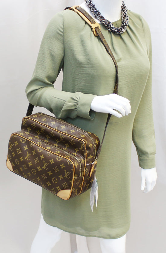 LOUIS VUITTON VINTAGE MONOGRAM CANVAS CROSSBODY BAG NILE GM