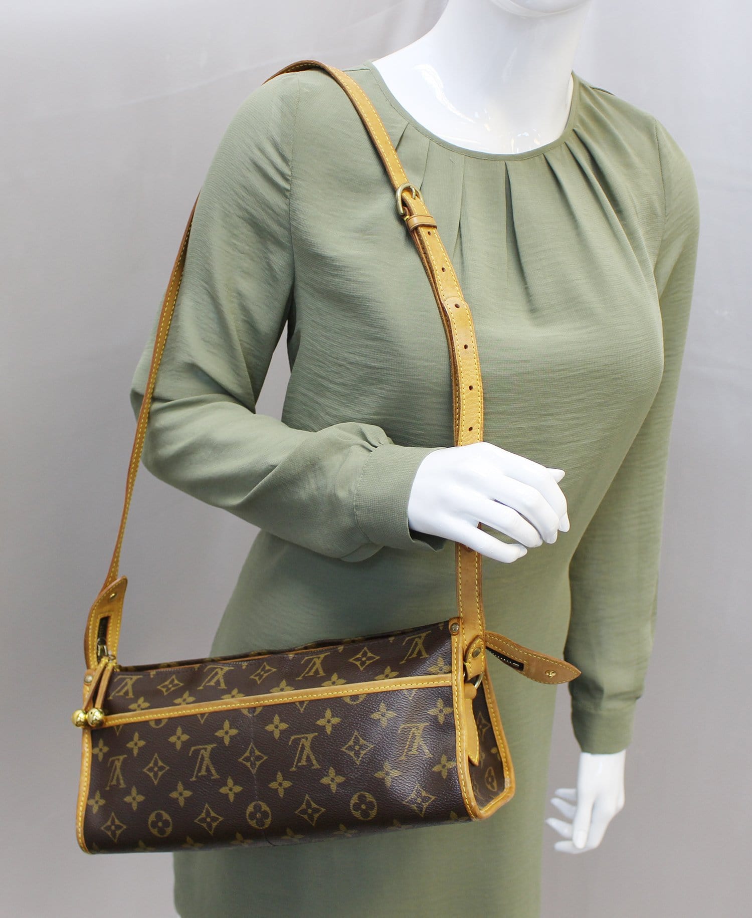 LOUIS VUITTON Monogram Popincourt Long Shoulder Bag