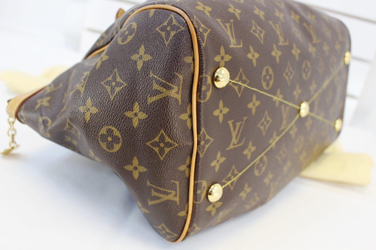 Authentic LOUIS VUITTON Monogram Canvas Tivoli GM Satchel Bag TT1555