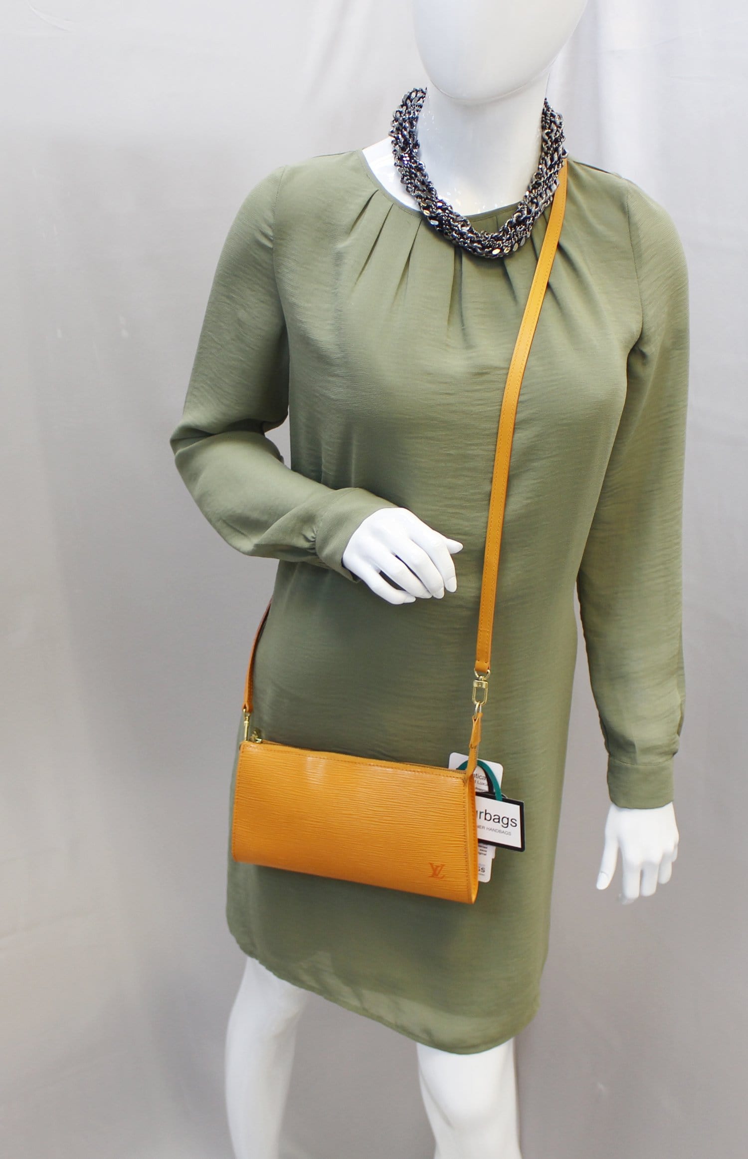 LOUIS VUITTON Epi Pochette Accessoires Long Shoulder Strap Orange