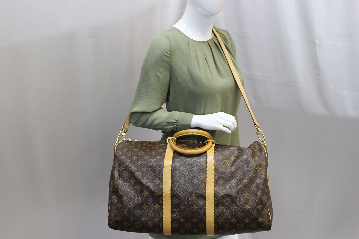 LOUIS VUITTON LV Monogram Keepall 50 Bandouliere Travel Bag