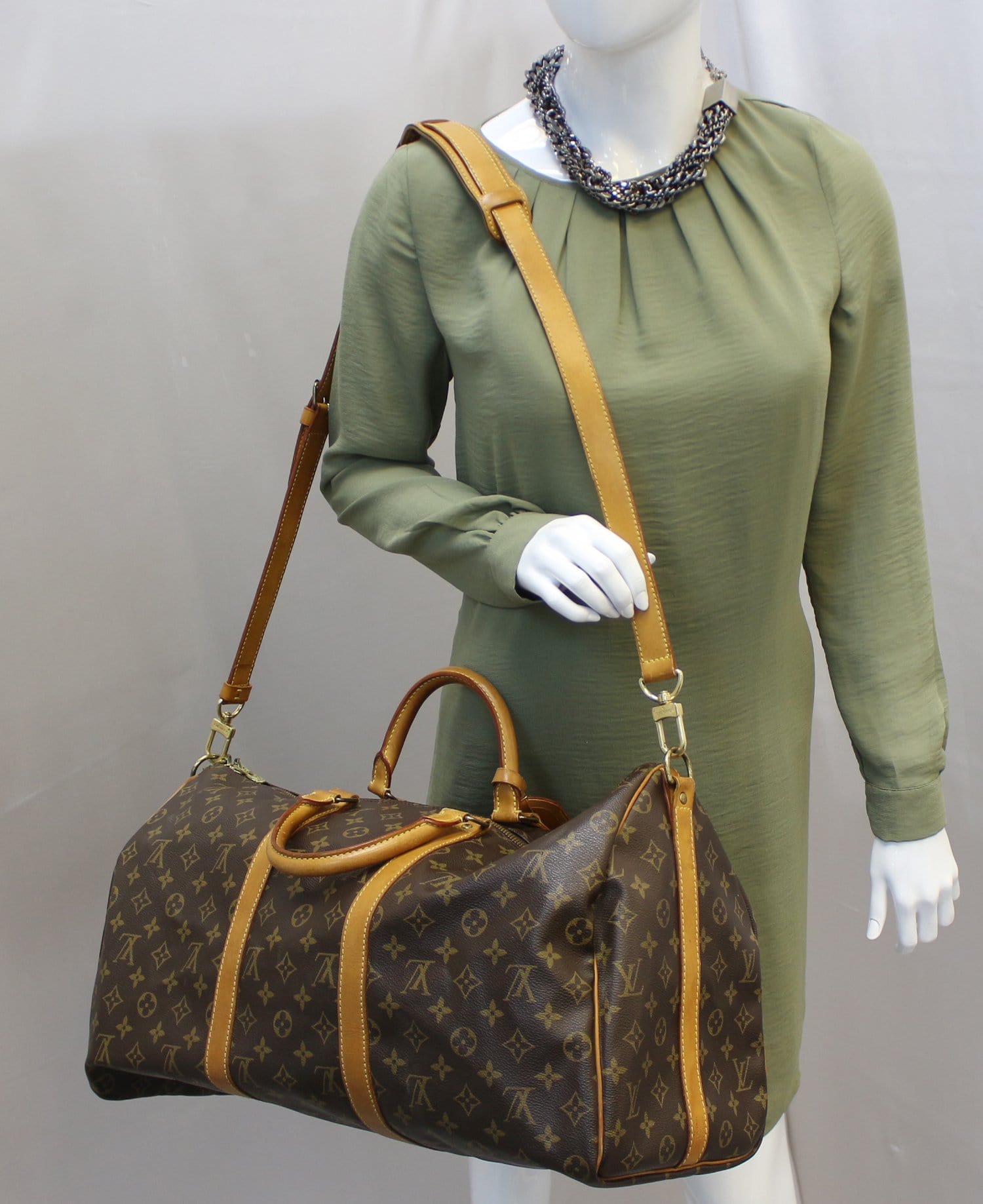 LOUIS VUITTON Monogram Canvas Keepall 50 Bandouliere Travel Bag