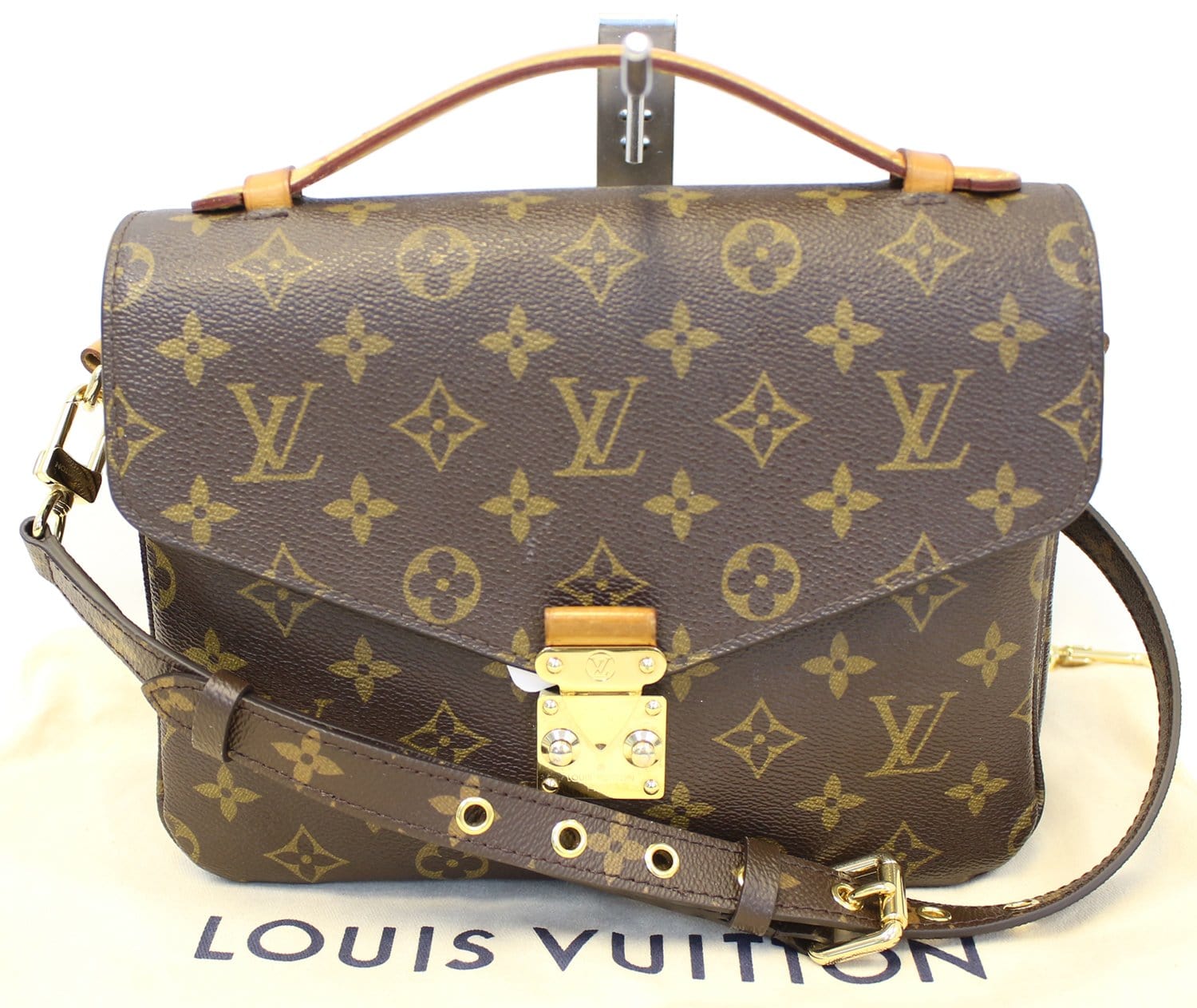 Louis Vuitton Beige Clair Monogram Micro Pochette Metis Crossbody 70lk411s  For Sale at 1stDibs