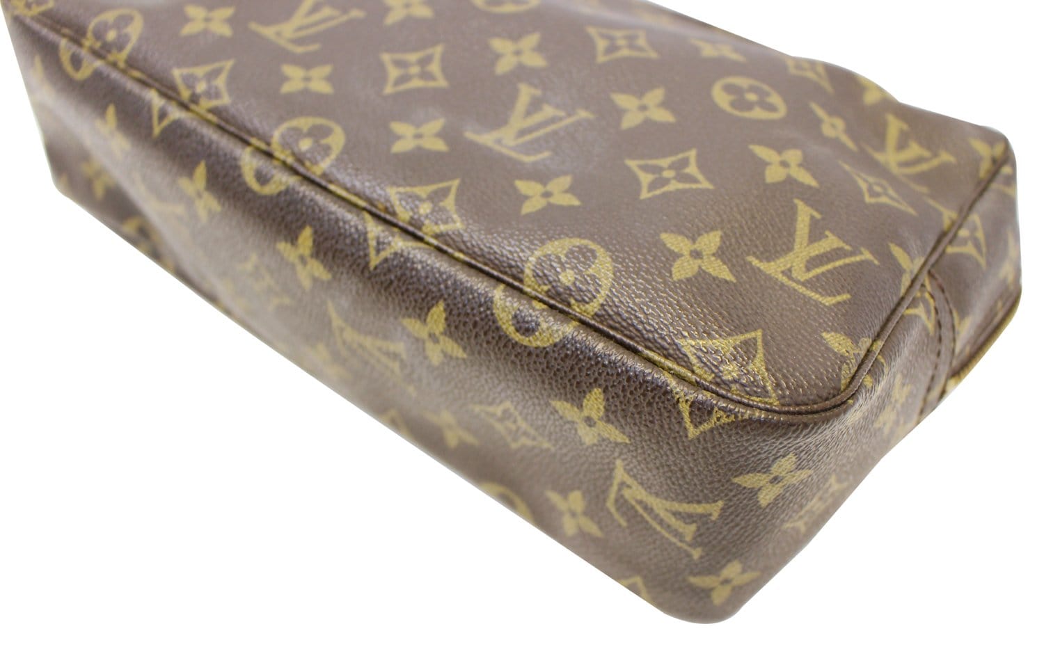 LOUIS VUITTON Monogram Canvas Trousse Toilette 28 Clutch