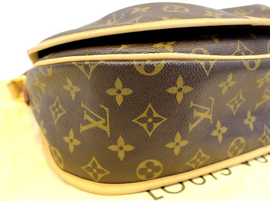 LOUIS VUITTON DISCONTINUED CROSSBODY SOLOGNE MABILLON MENILMONTANT