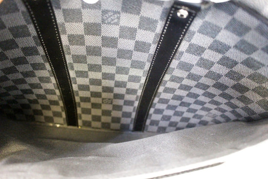 Experience: Louis Vuitton Damier Graphite Porte-Documents Voyage. A True  Watchlifestyler's Bag. — WATCH COLLECTING LIFESTYLE