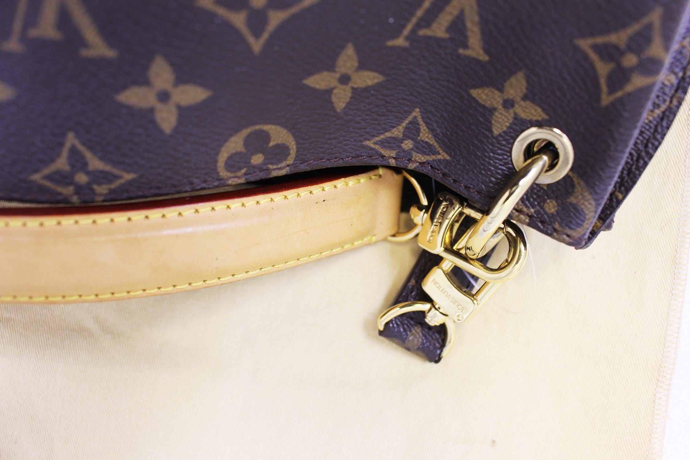 Louis Vuitton Metis Hobo Monogram Canvas at 1stDibs