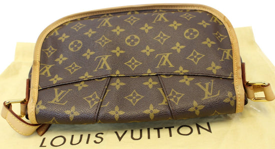 Louis Vuitton Monogram Menilmontant PM – DAC