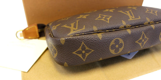 LOUIS VUITTON Monogram Pochette Accessoires Long Strap TT1496