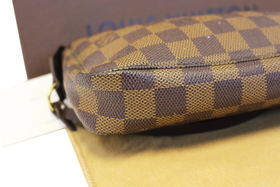 Pochette Accessoires NM Damier Ebene w/ Crossbody - Luxury Replay