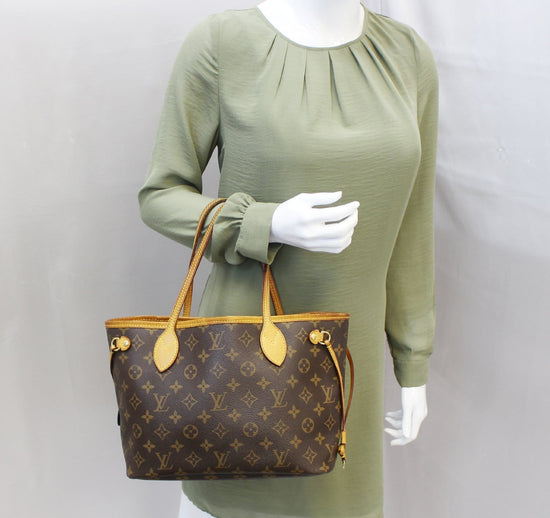 Louis Vuitton, Bags, Louis Vuitton Neverfull Pm Classic Monogram Tote  Authentic Petite