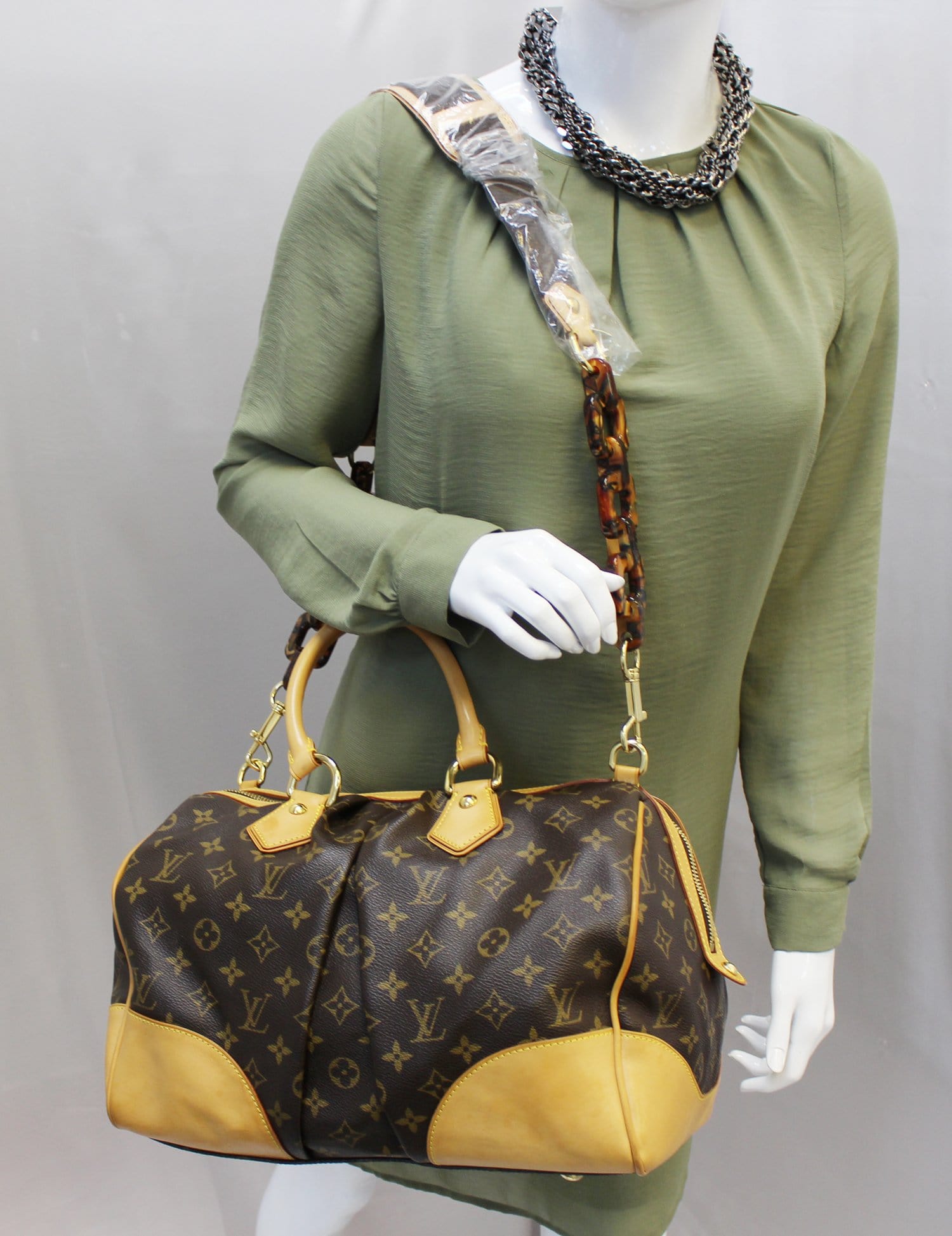 LOUIS VUITTON Monogram Canvas Stephen Shoulder Bag Limited Edition - S