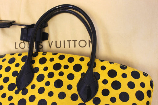 LOUIS VUITTON Limited Yayoi Kusama Yellow Vernis Black Dots Lockit MM