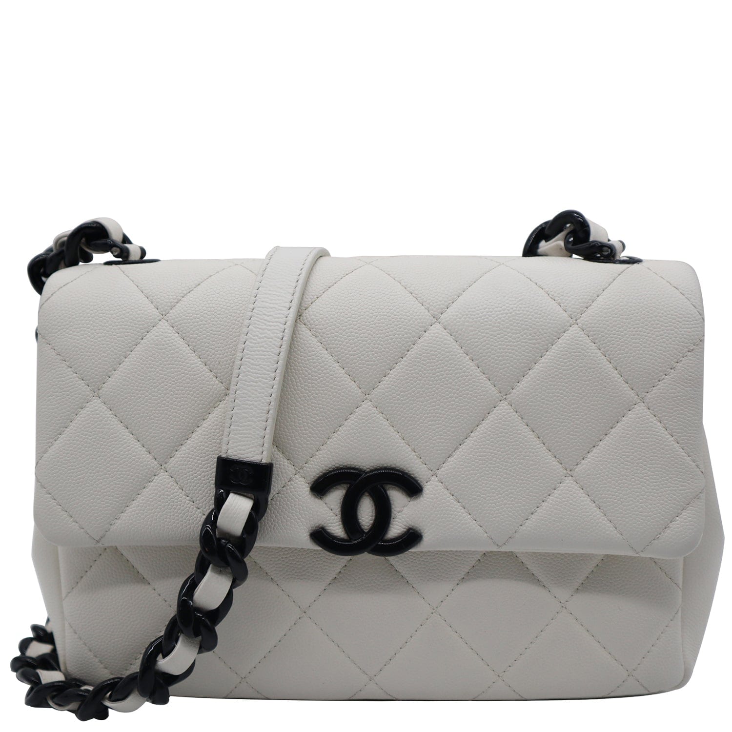 CHANEL  SQUARE QUILT WHITE LEATHER EW AND GOLDTONE METAL FLAP BAG   Chanel Handbags and Accessories  2020  Sothebys