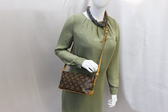 Authentic Louis Vuitton Monogram Trotteur Shoulder Bag Crossbody