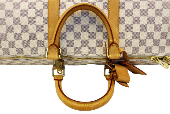  Louis Vuitton, Pre-Loved Damier Azur Keepall Bandouliere 55,  White : Clothing, Shoes & Jewelry