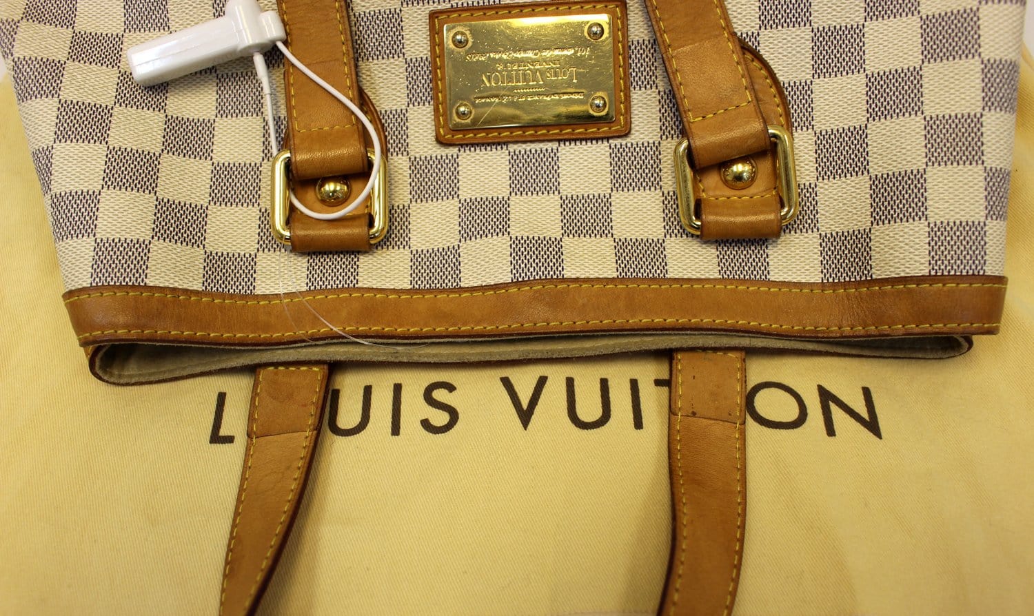 Louis Vuitton Berkeley mm Azur Damier Boston Shoulder Bag LV-0918N-0003