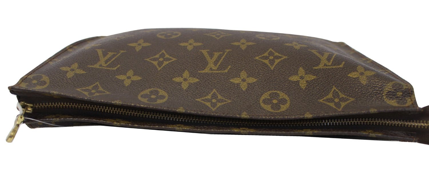 LOUIS VUITTON Crafty Toiletry 26 Monogram Giant Pouch Creme Caramel